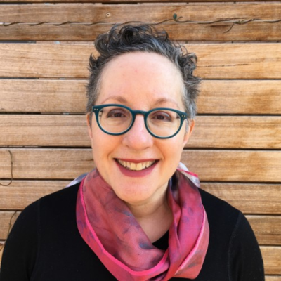 Dr April Weiss